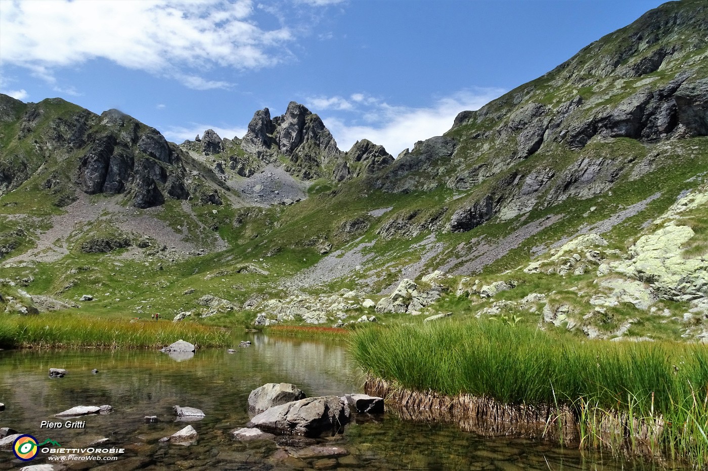 45 Lago di Ponteranica superiore con da sfondo il Valletto.JPG -                                